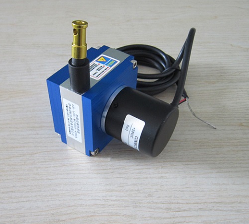 拉繩位移傳感器安裝不正確造成壽命的影響