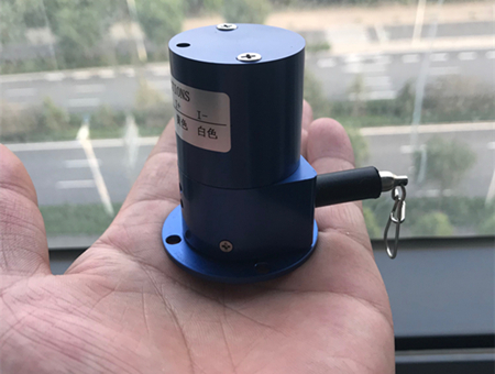 ΢������������Ʒ�������Kλ�Ƃ������|���õďS��