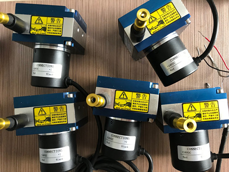 ������ӿƼ��U���Q�؂��������F�Ďׂ�������